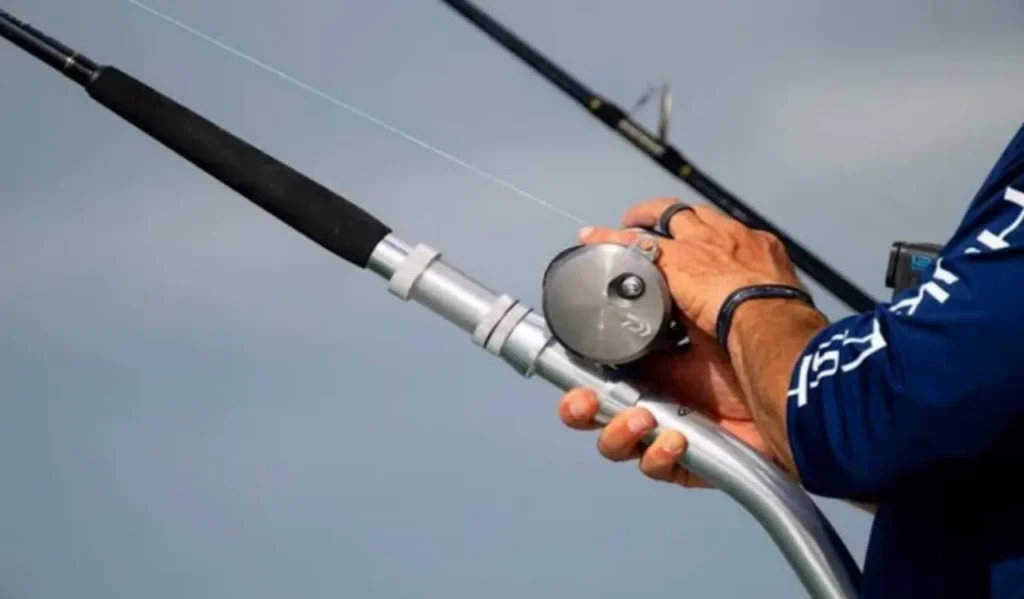 How to Adjust Drag On a Fishing Reel: Complete Guide 3 Adjusting Drag for Different Fish