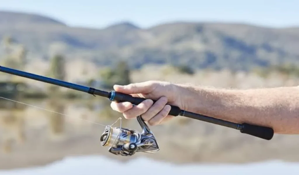 How to Use a Spinning Rod for the First Time: Ultimate Guide 2 Avoiding Common Beginner Mistakes to use a spinning rod
