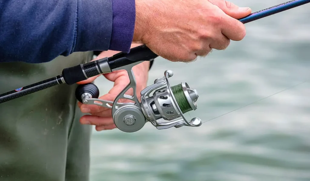 How to Hold a Fishing Rod Correctly